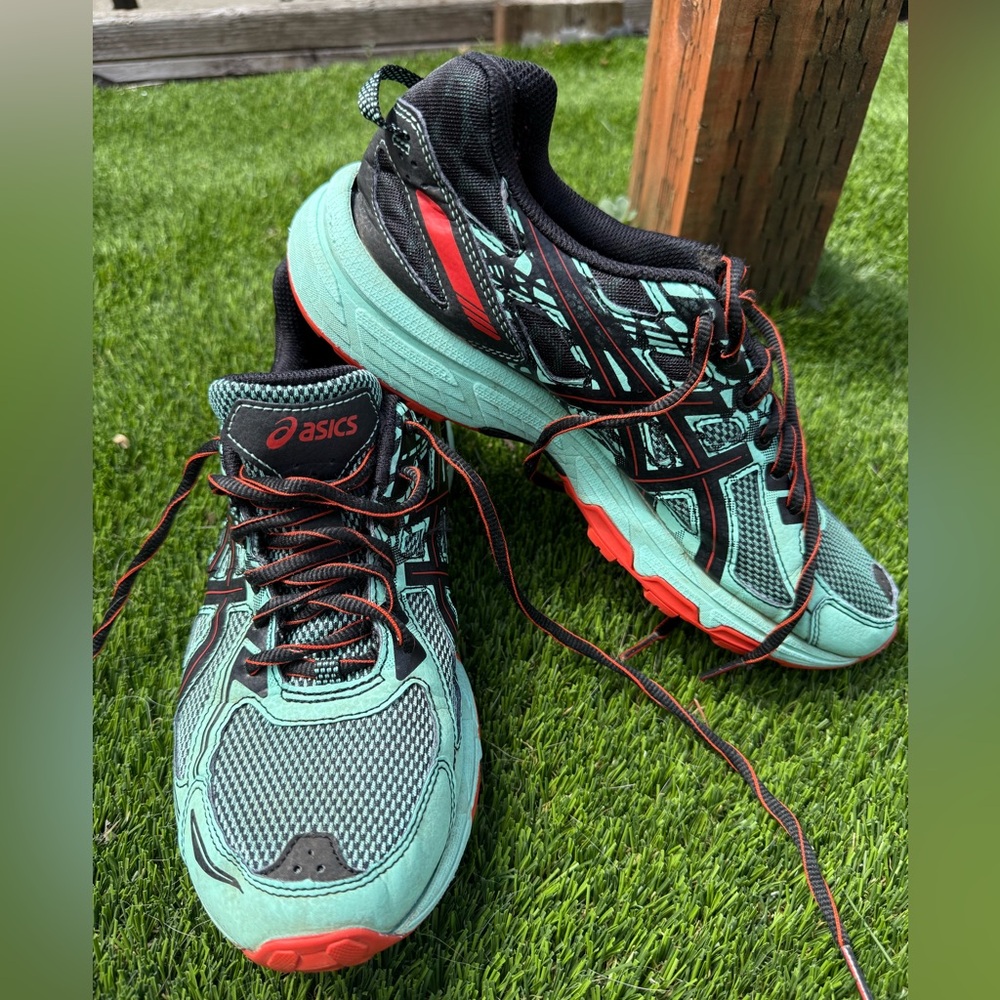 ASICS Women's Athletic Shoes - Teal and Red - Running - SZ 9